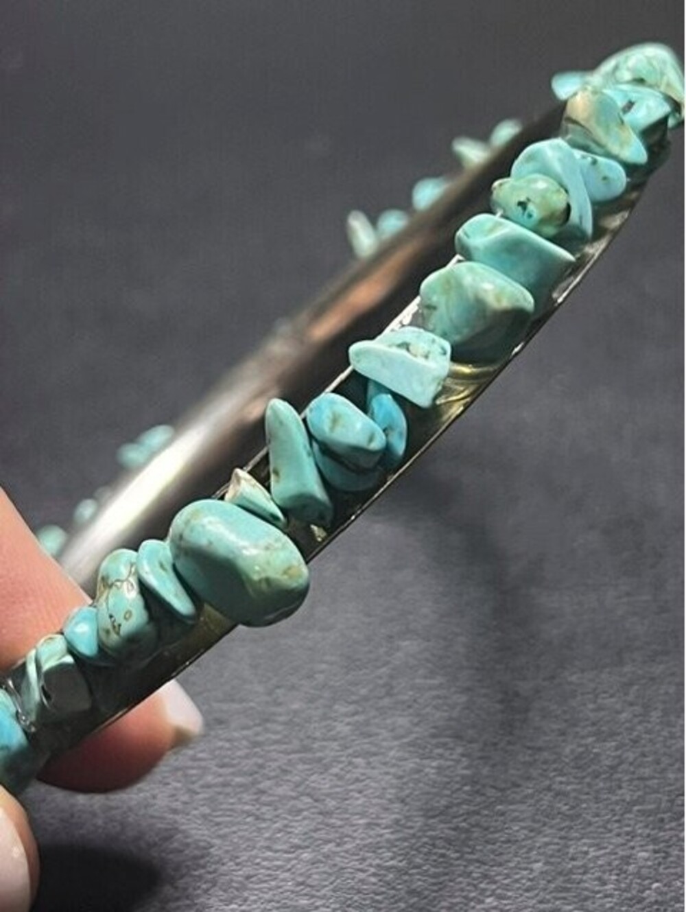B6170 Turquoise Chip Inlay Bangle Bracelet Silver Tone Gemstone Boho 8.5"
